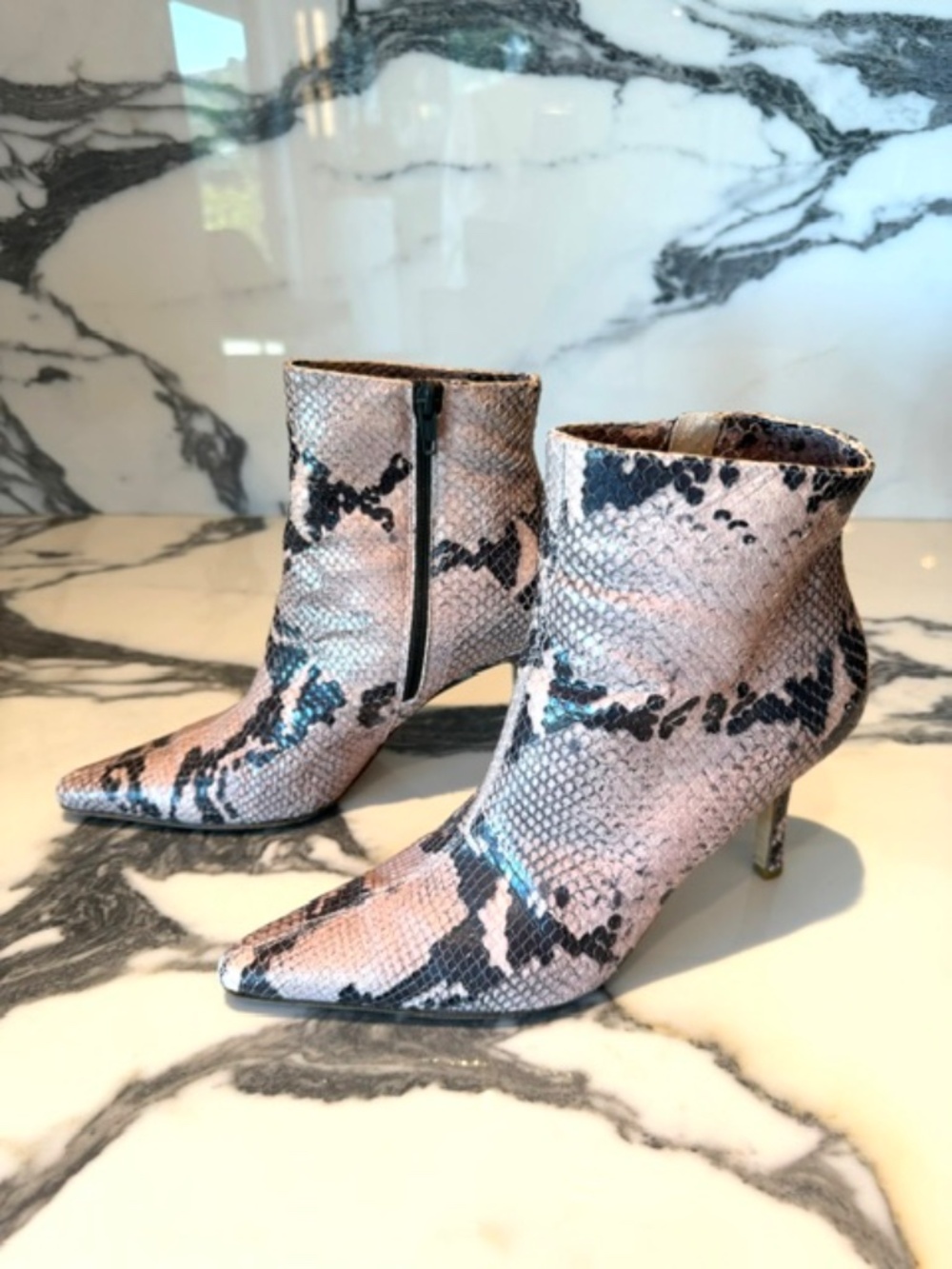 Pink Pointed Toe Python, Kitten Heel. - Picture 2 of 9